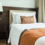pillow-bed